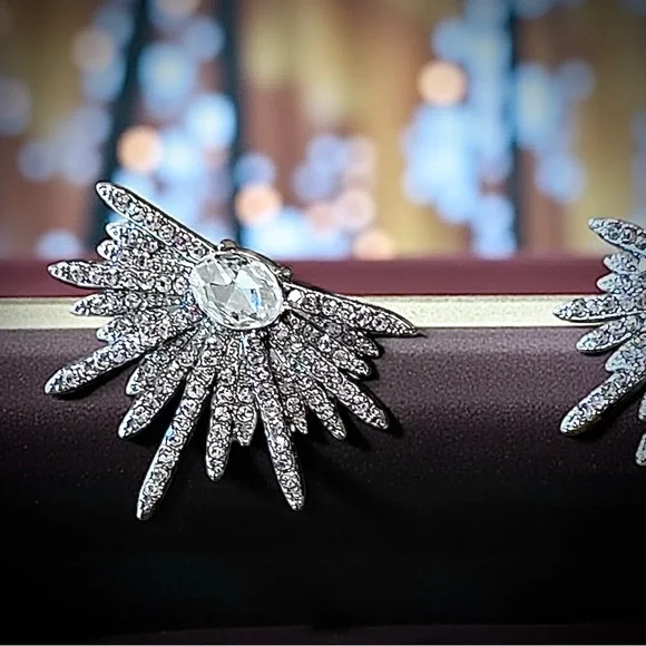 Art Deco Silver Toned Rhinestone Starburst Earrings - Picture 14 of 17